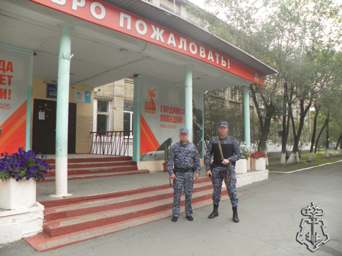 Росгвардия обеспечила безопасность образовательных учреждений в День знаний