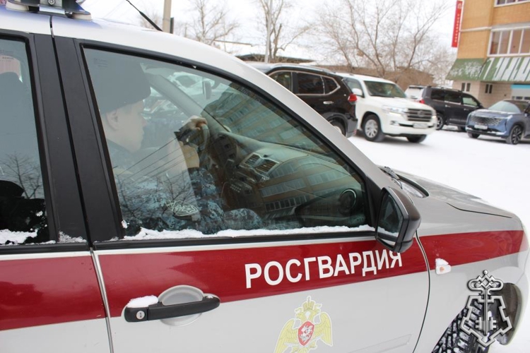 Росгвардейцы задержали буйного постояльца читинской гостиницы