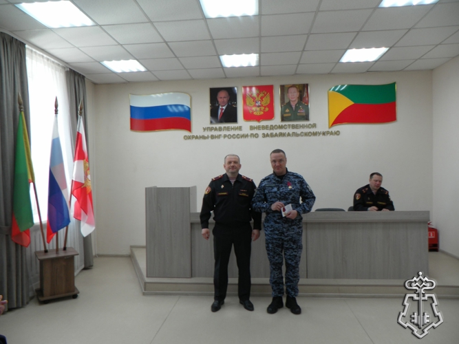 В Чите наградили ветеранов и действующих сотрудников вневедомственной охраны.