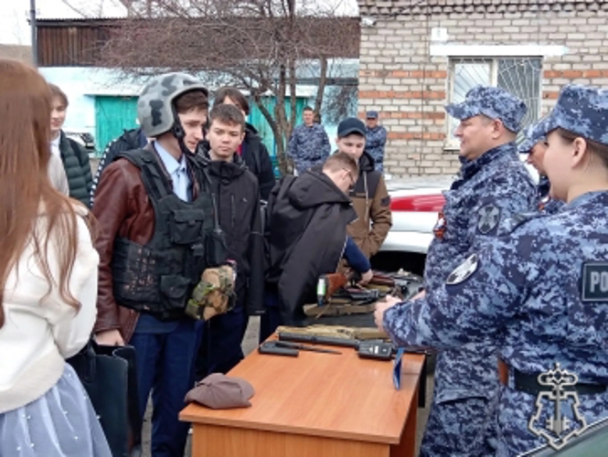 В Забайкалье сотрудники Росгвардии провели более десятка патриотических мероприятий ко Дню Победы