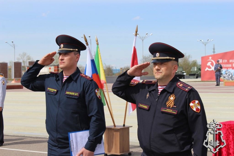 В Чите сотрудники Росгвардии приняли присягу на мемориале боевой и трудовой славы забайкальцев 