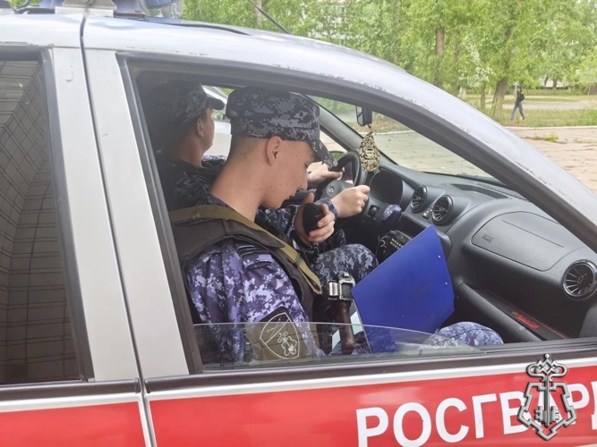 В Забайкальске сотрудники Росгвардии задержали мужчину с коноплей