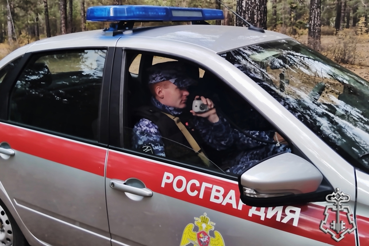 В Чите сотрудники Росгвардии задержали мужчину с предметом, похожим на пистолет